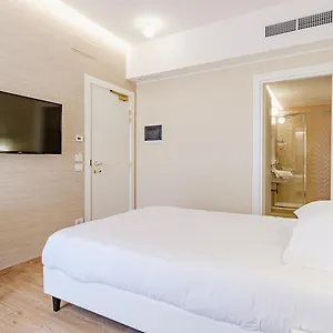 Hotel Boston, Bari
